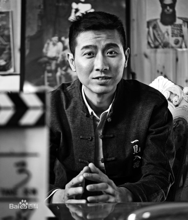 周智勇编剧素颜照相册