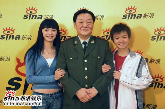 钟秋参加活动性感图片图集