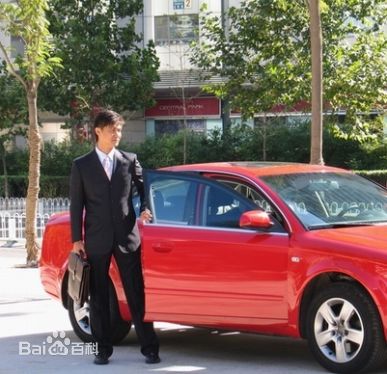 最全孙渤洋在《娜娜的玫瑰战争》饰李晨中的壁纸