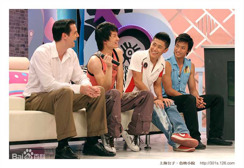 孙立洋个人生活照素颜照相册