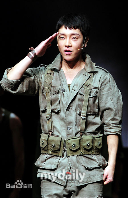 高清郑允鹤()在《The Promise中的图集