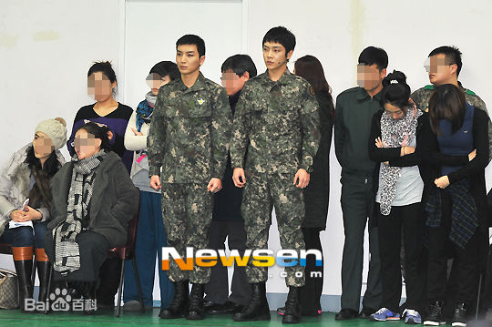 高清郑允鹤()在《The Promise中的图集