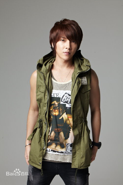 最新郑允鹤()性感图片