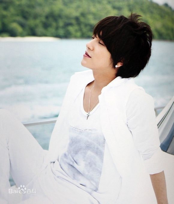 最新郑允鹤()性感图片