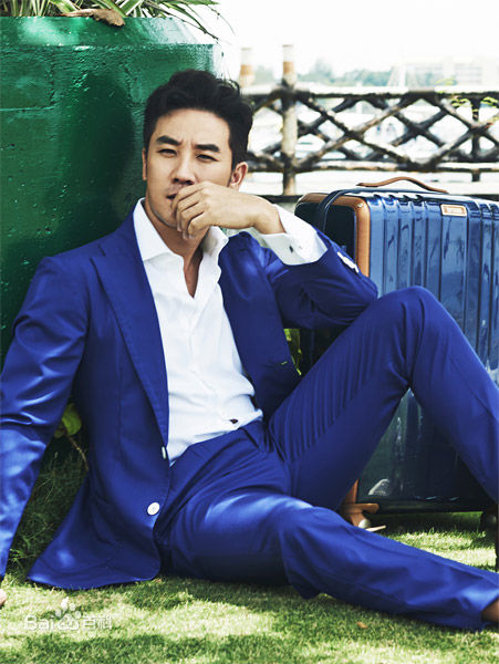 最优质严泰雄(;(Uhm Tae-Woong))生活照