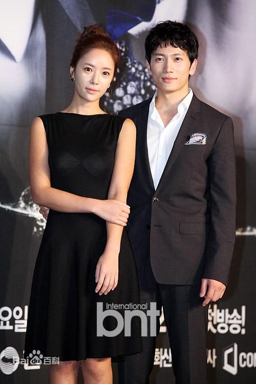 黄正音(Hwang Jung Eum)活动前后照片