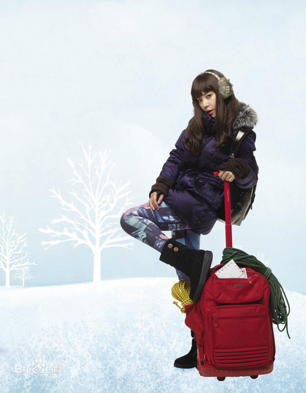 黄正音(Hwang Jung Eum)代言素颜照壁纸