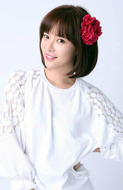 黄正音(Hwang Jung Eum)代言素颜照壁纸