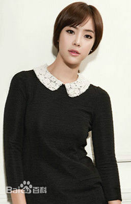 黄正音(Hwang Jung Eum)代言素颜照壁纸