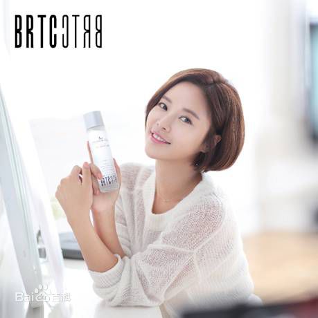黄正音(Hwang Jung Eum)代言素颜照壁纸