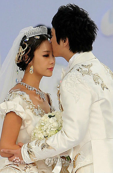 精选黄正音(Hwang Jung Eum)