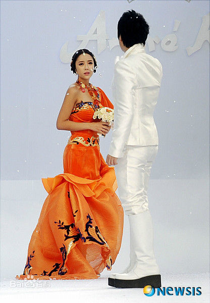 精选黄正音(Hwang Jung Eum)