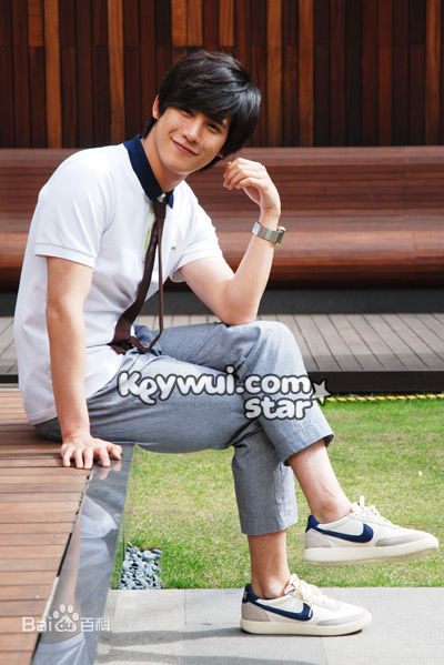 朴基雄(，Park Ki Woong，パク ギウン)画报精选性感图片壁纸