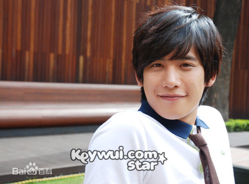 朴基雄(，Park Ki Woong，パク ギウン)画报精选性感图片壁纸