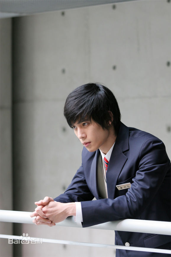 最新朴基雄(，Park Ki Woong，パク ギウン)在《两个人》/《恶魔在身后》饰洪硕民中的图集