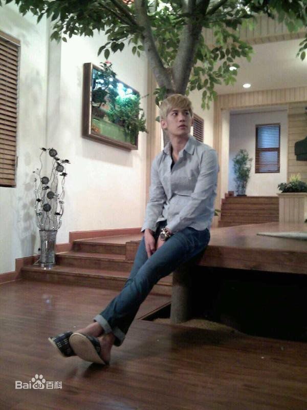 朴基雄(，Park Ki Woong，パク ギウン)《浪漫满屋2》最新剧照