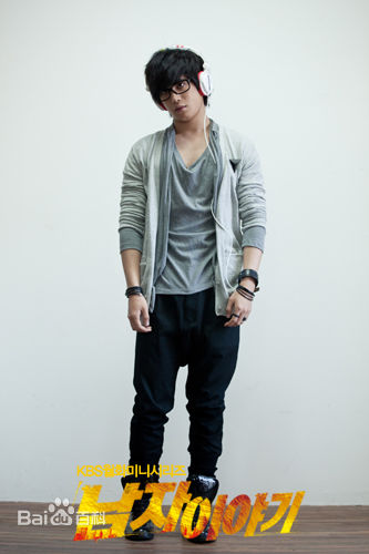 朴基雄(，Park Ki Woong，パク ギウン)《男人的故事》最优质海报