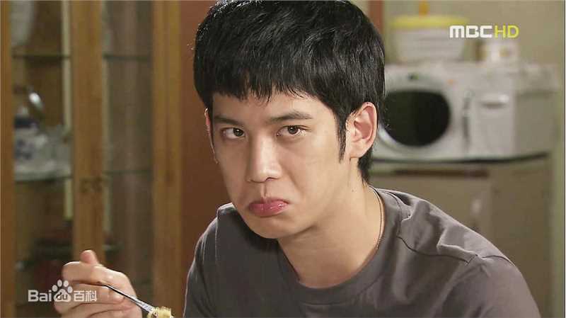 朴基雄(，Park Ki Woong，パク ギウン)《每天夜晚》最新剧照