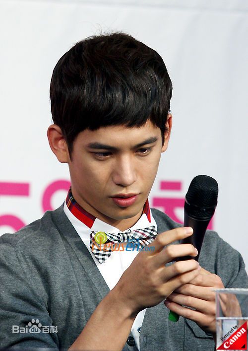 高清朴基雄(，Park Ki Woong，パク ギウン)在《恋爱结婚》新闻发布会中的图集