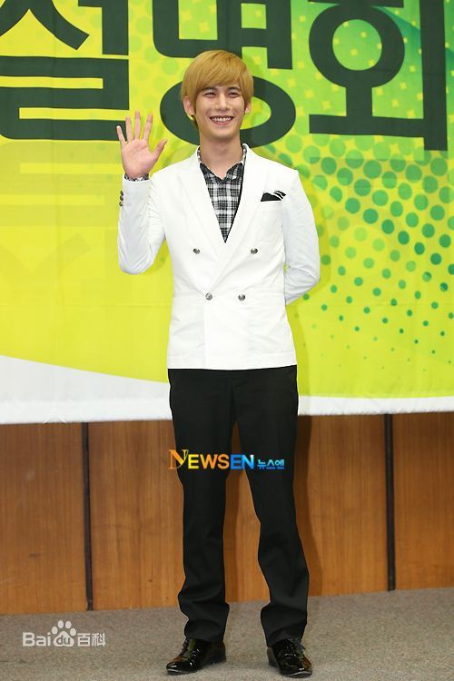 精选朴基雄(，Park Ki Woong，パク ギウン)在《可怕的家伙和鬼和我》新闻发布会中的图册