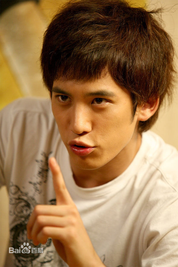 朴基雄(，Park Ki Woong，パク ギウン)在《我的野蛮女老师2》饰演许钟万中的