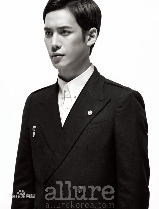 最全朴基雄(，Park Ki Woong，パク ギウン)在《VOGUE》4月号中的壁纸