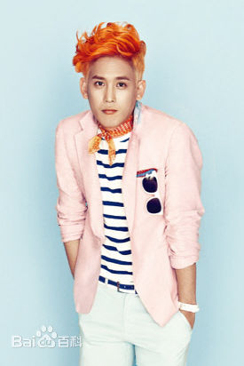 最全朴基雄(，Park Ki Woong，パク ギウン)在《VOGUE》4月号中的壁纸