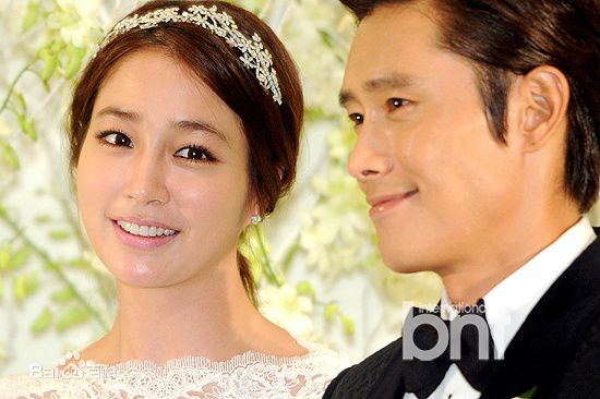 李珉廷()李秉宪婚礼素颜照相册