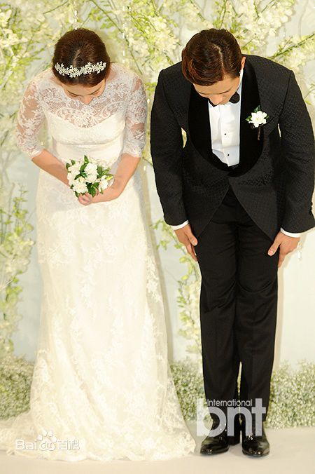 李珉廷()李秉宪婚礼素颜照相册