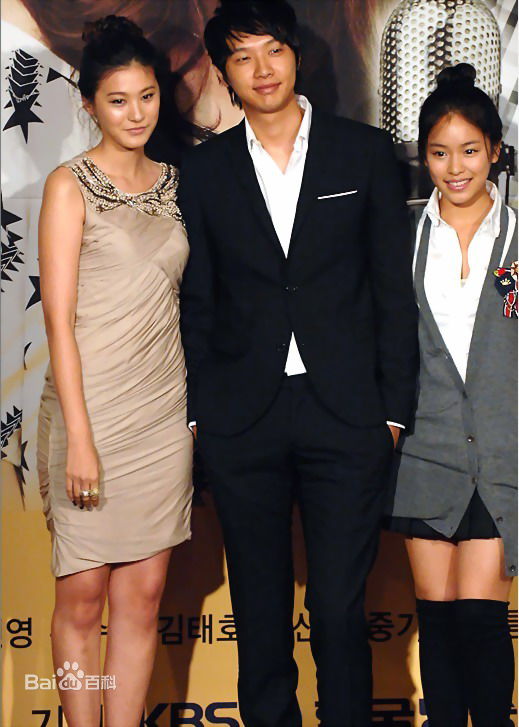 最优质洪雅凛(/Hong A Reum)在《我的爱金枝玉叶》中的相册