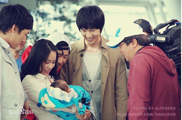 最优质洪雅凛(/Hong A Reum)在《我的爱金枝玉叶》中的相册