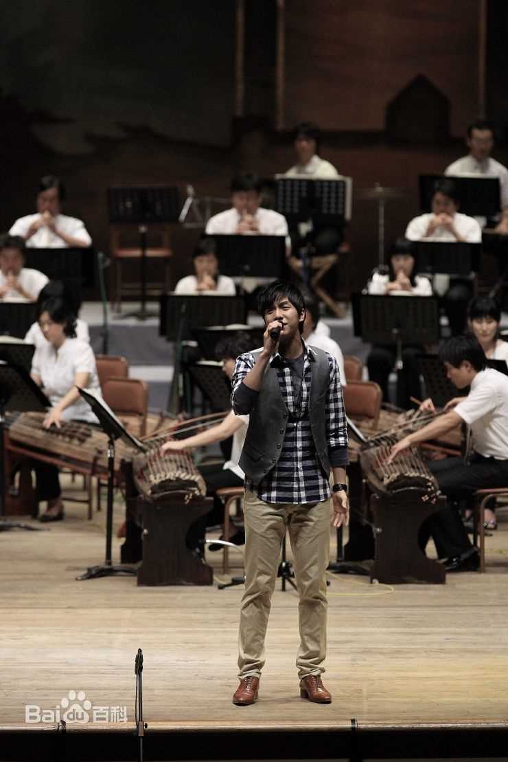 李昇基(Lee Seung Gi、イ·スンギ)公演现场生活照相册