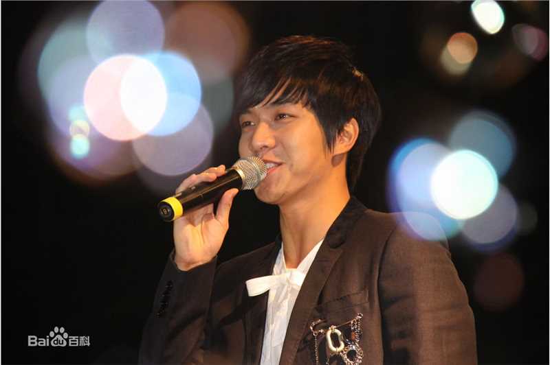 李昇基(Lee Seung Gi、イ·スンギ)公演现场生活照相册