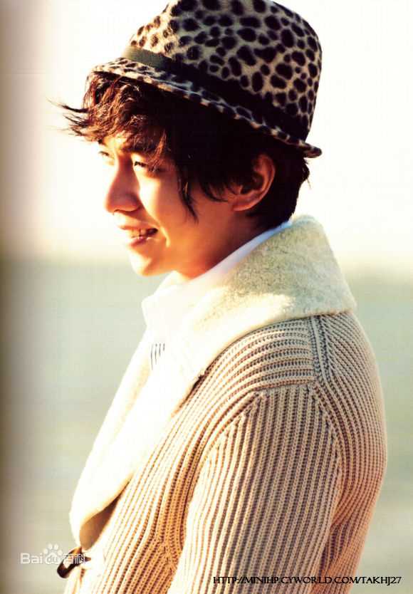 李昇基(Lee Seung Gi、イ·スンギ)高清杂志图集