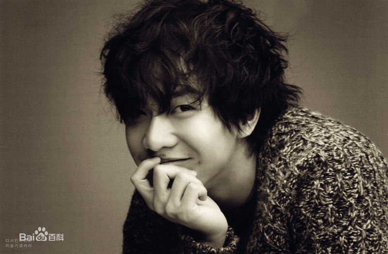 李昇基(Lee Seung Gi、イ·スンギ)高清杂志图集