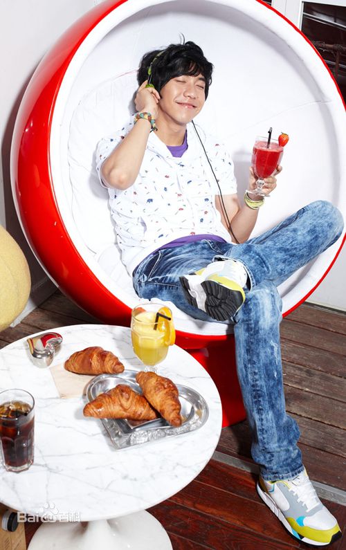 李昇基(Lee Seung Gi、イ·スンギ)广告作品性感图片图集