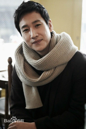 最新李善均(/Seon-gyun Lee)壁纸