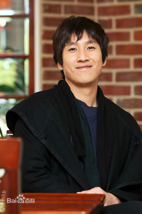 最新李善均(/Seon-gyun Lee)壁纸