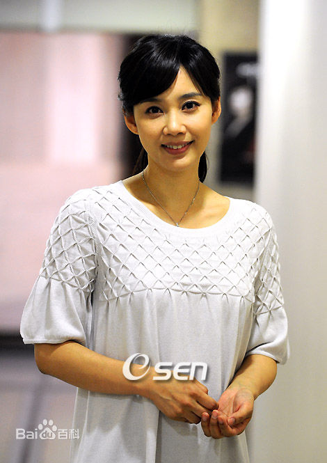 吴贤庆()生活照前后照片