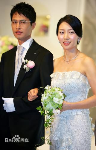 李雅贤()韩国女星资料图片素颜照相册