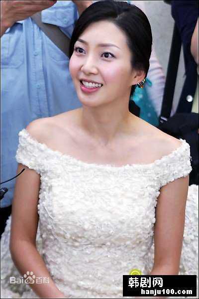 李雅贤()韩国女星资料图片素颜照相册