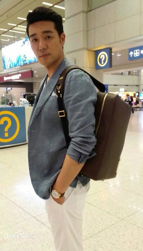 李泰坤( Lee Tae Gon)2015图集图片图集