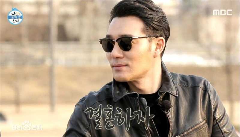 李泰坤( Lee Tae Gon)综艺图册前后照片