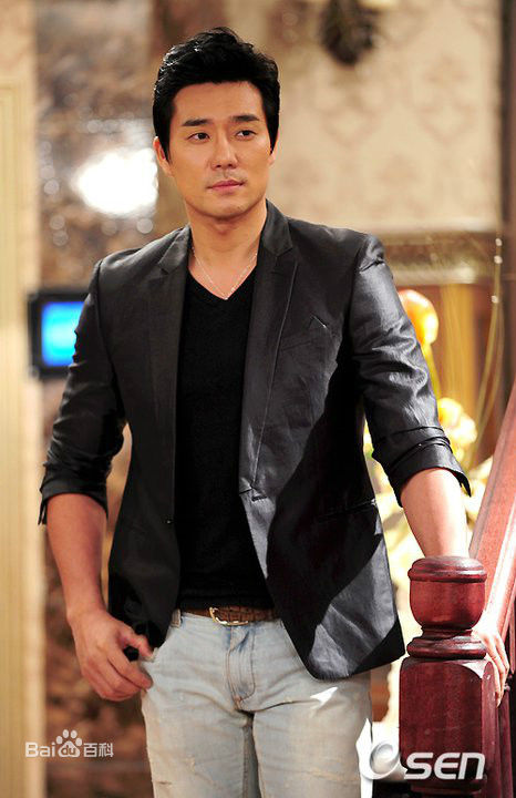 李泰坤( Lee Tae Gon)《黄金鱼》剧照