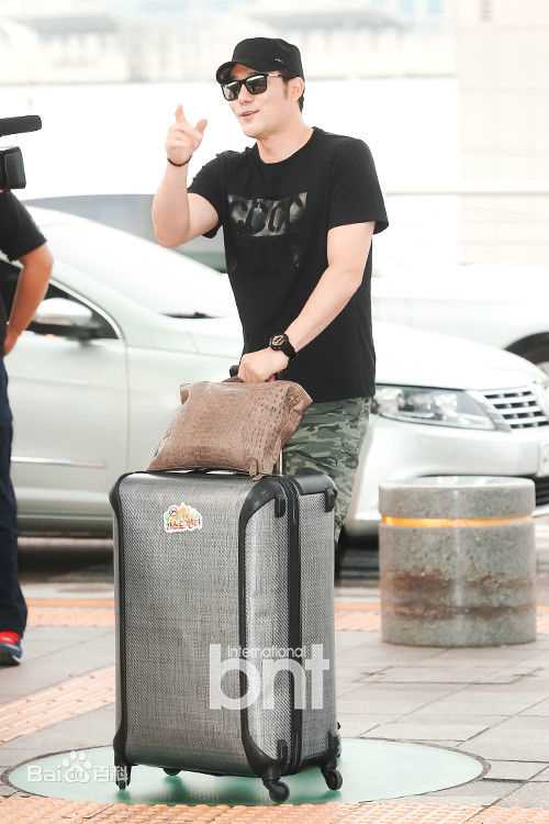 最全李泰坤( Lee Tae Gon)在《丛林的法则》in文莱25日仁川机场出发中的壁纸