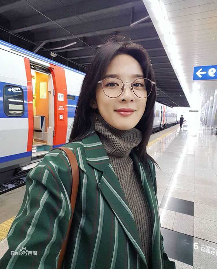 李清娥(/Lee Chung-ah)生活照前后照片