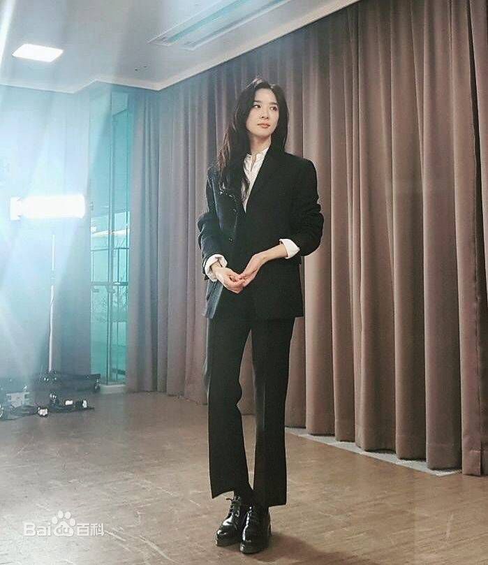 李清娥(/Lee Chung-ah)媒体画报生活照