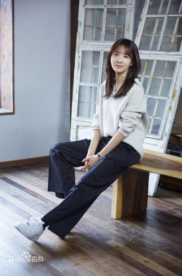 李清娥(/Lee Chung-ah)媒体画报生活照