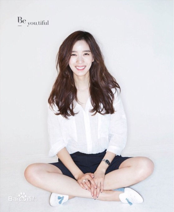 李清娥(/Lee Chung-ah)媒体画报生活照