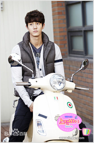 李己雨(Lee Ki Woo)美图前后照片